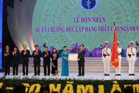 กิจกรรมต่างๆในโอกาสรำลึกครอบรอบ๖๐ปีวันแพทย์เวียดนาม